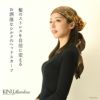 ヘッドスカーフを巻いている日本女性の写真